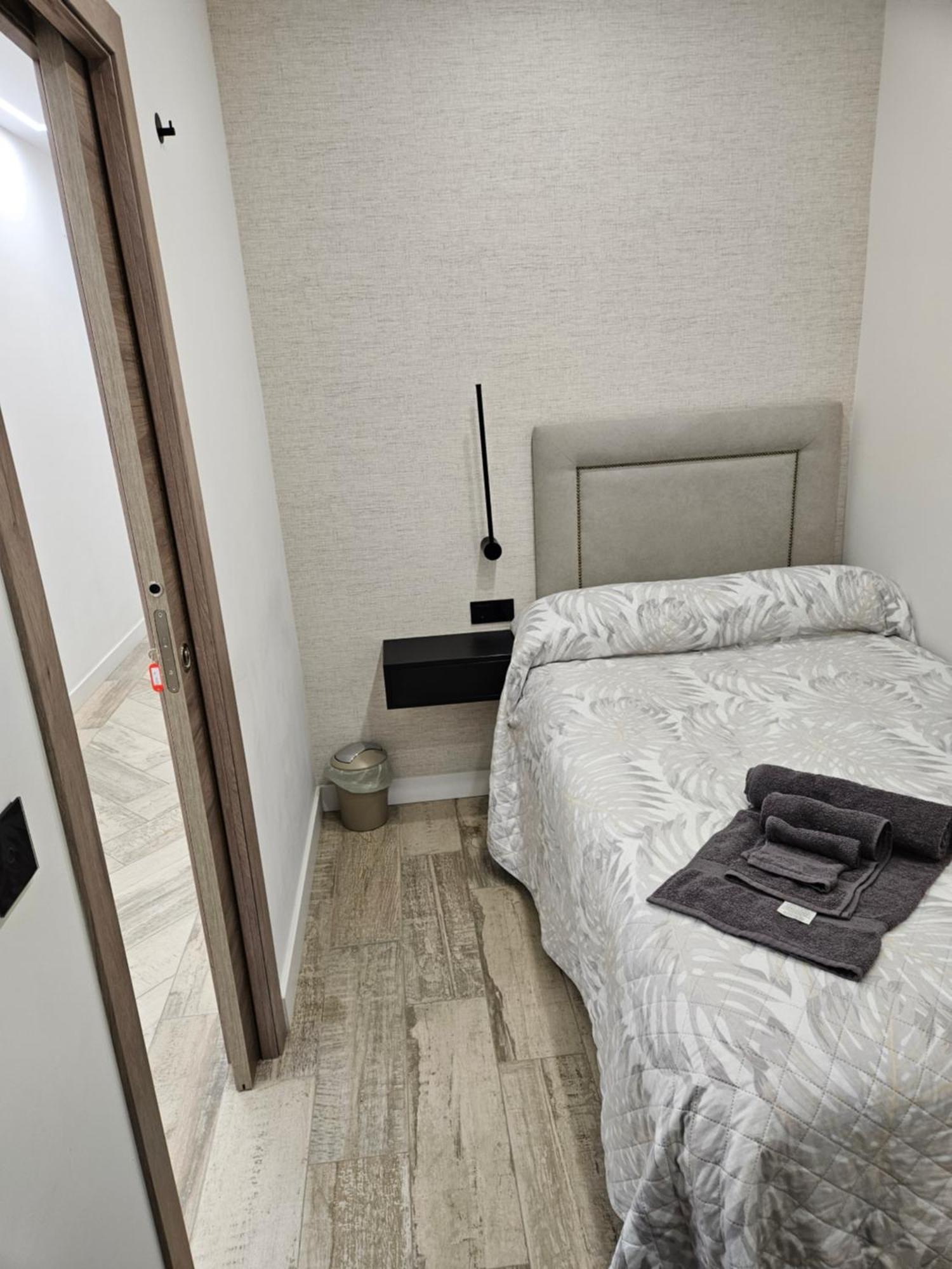 Habitacion Centrica De Lujo Gv 4 Valencia Bagian luar foto